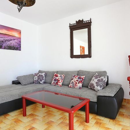 Seaside Holiday House Poljica, Trogir - 5161 Marina Pokoj fotografie