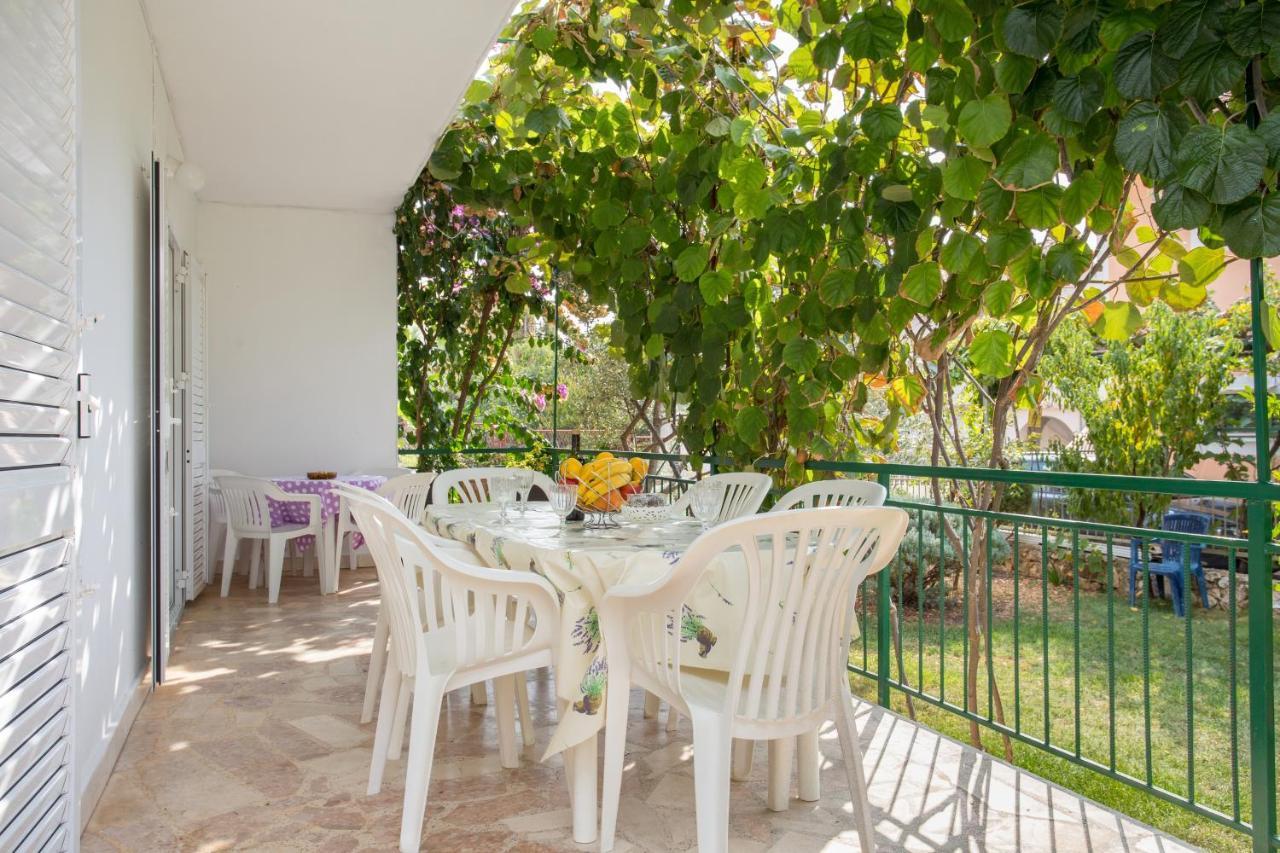 Seaside Holiday House Poljica, Trogir - 5161 Marina Exteriér fotografie